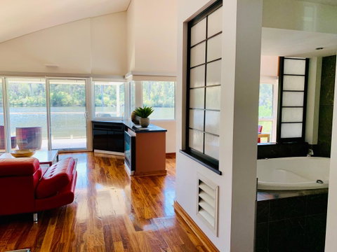Silkwood Estate - Hotel NSW 3