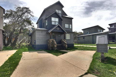 Ski Bird - Hotel NSW 1