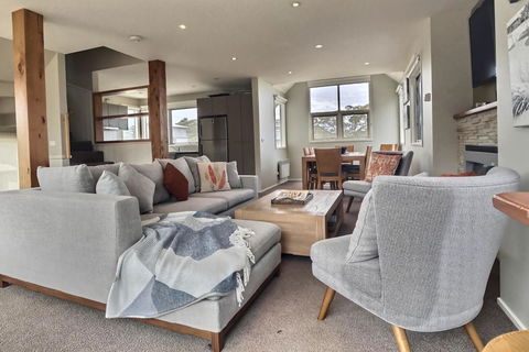 Ski Bird - Hotel NSW 3