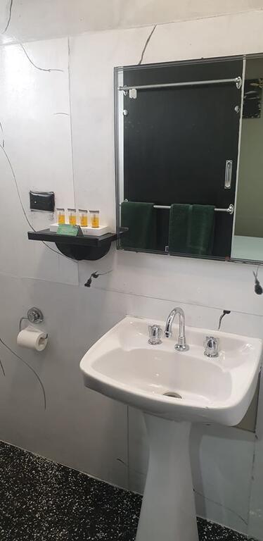 Smerdon Lodge Motel - Hotel NSW 3