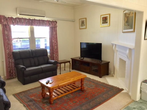Smith Street Cottage Naracoorte - Hotel NSW 2