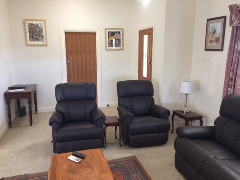 Smith Street Cottage Naracoorte - Hotel NSW 3