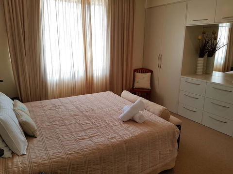 SONOMA - On The River - Hotel NSW 3