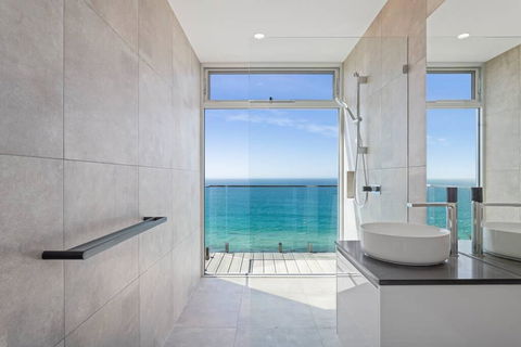 Southpoint -Brand New Home, Oceanfront Views - Hotel NSW 1