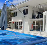 Spacious 2 bedroom unit private bath kitchen RV parking on 5 acres 10 min to Fraser Island barge - Hotel NSW