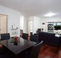Spacious Family Apartment Close to Olympic Park - Hotel NSW