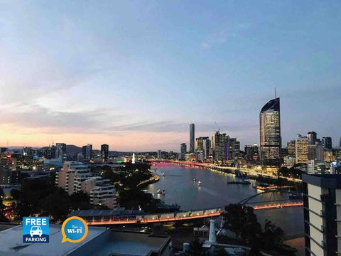 Spacious River Front 2 Bed Apt Central Location - Hotel NSW 0