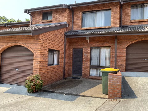 Spacious Townhouse In Wollongong - Hotel NSW 3