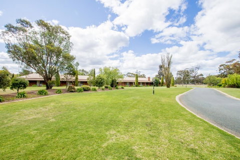 Sportslander Motor Inn - Hotel NSW 3
