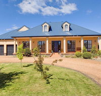 Stately Bowral Designer Home - Hotel NSW