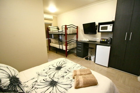 Station Hotel Motel Kurri - Hotel NSW 3