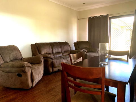 Stay On Sullivan - Hotel NSW 2