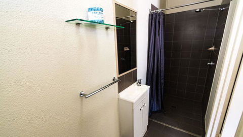 Stay On Sullivan - Hotel NSW 1