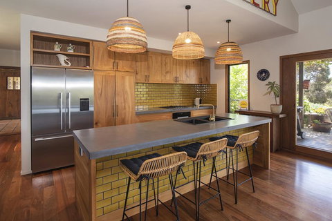 Stella - Hotel NSW 3