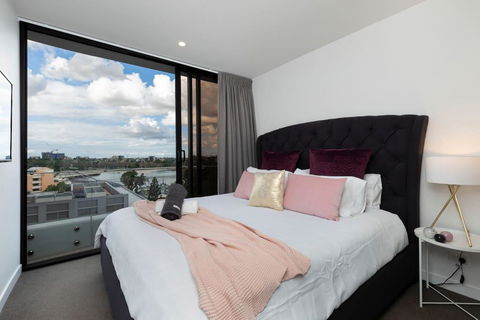 STH - River Views, Fast Internet, Long Stays - Hotel NSW 1
