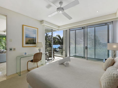 Stunning Riverfront Apartment In Noosaville - Unit 2 Wai Cocos 215 Gympie Terrace - Hotel NSW 1