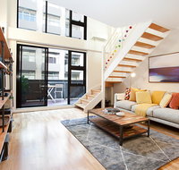 Stylish Loft Steps From City In Best Neighbourhood - Hotel NSW