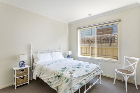 Summer Breeze - Hotel NSW 3