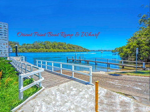 Summer Breeze @ Orient Point - Hotel NSW 3