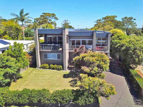 Summer Breeze @ Orient Point - Hotel NSW 0