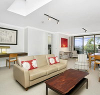 Sunny and Spacious Two Bedroom Apartment - SPF13 - Hotel NSW