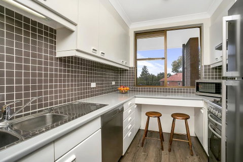 Sunny And Spacious Two Bedroom Apartment - SPF13 - Hotel NSW 3