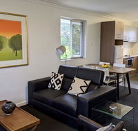 Superb 2 BR Apartment Minutes to CBD- Cen8 - Hotel NSW