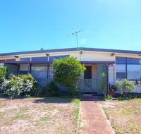 Surfs Up - Hotel NSW