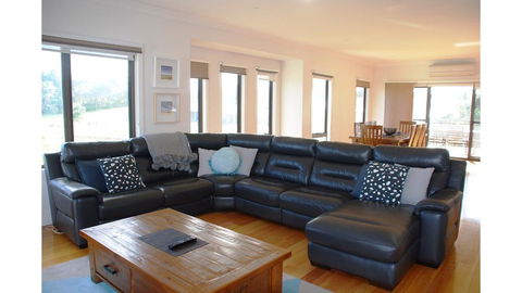 SURFSIDE LAKEVIEWS - FREE WIFI - Hotel NSW 3