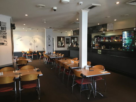 Taylors Hotel - Hotel NSW 2