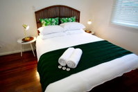 Book Tea Gardens Accommodation Vacations Hotel NSW Hotel NSW