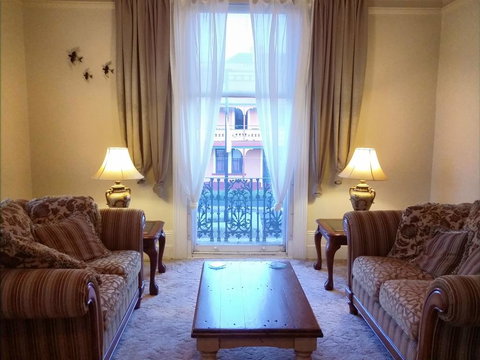 The Bank Guesthouse Glen Innes - Hotel NSW 3