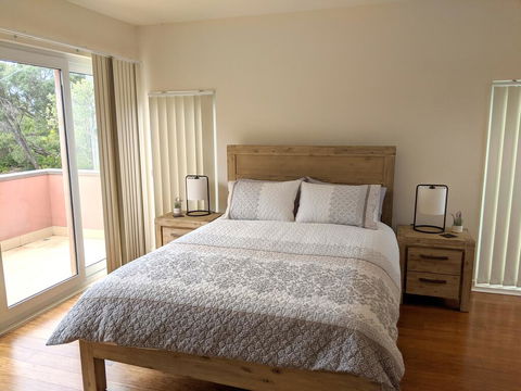 The Beach House - Hotel NSW 2