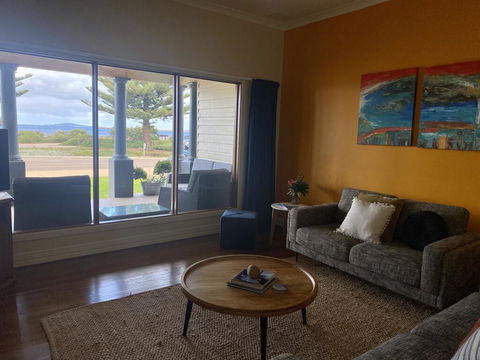 The Beach House & Villas - Hotel NSW 2