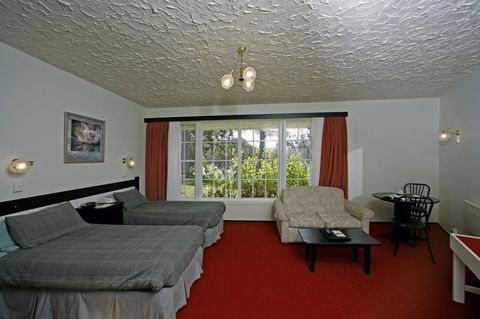 The Fox And Hounds Historic Hotel - Hotel NSW 30