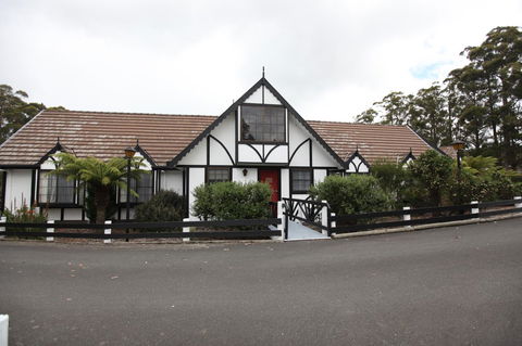 The Fox And Hounds Historic Hotel - Hotel NSW 22