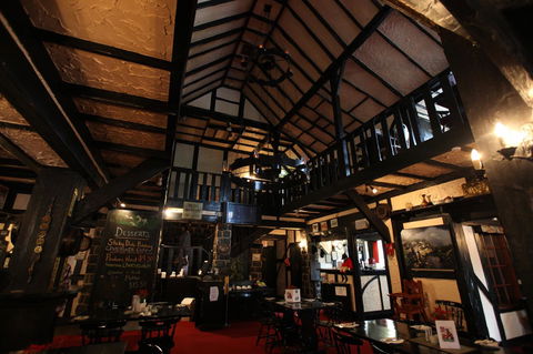 The Fox And Hounds Historic Hotel - Hotel NSW 36