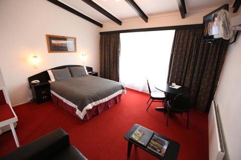 The Fox And Hounds Historic Hotel - Hotel NSW 16