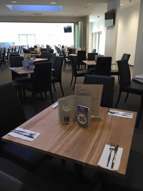 Risdon Brook Hotel - Hotel NSW 2