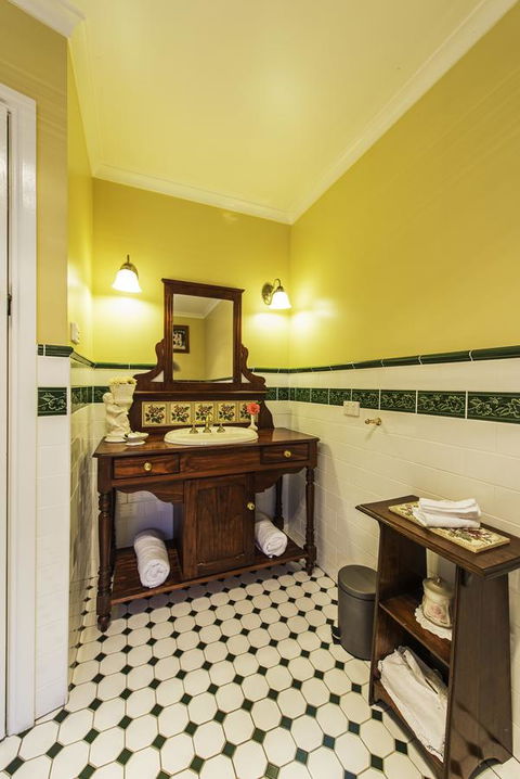 Touchwood Cottages - Hotel NSW 11