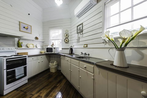 Touchwood Cottages - Hotel NSW 12