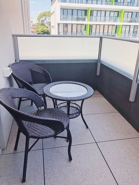 Poplar Box Hill Apartment - Hotel NSW 11
