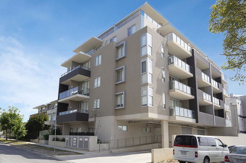 Poplar Box Hill Apartment - Hotel NSW 13