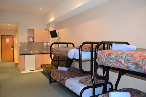 Arlberg Hotham - Hotel NSW 4