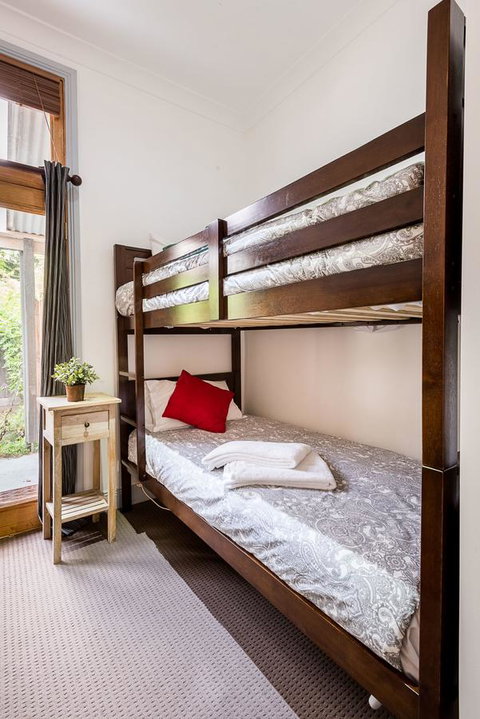 Avalon House - Hotel NSW 15