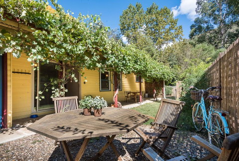 Avalon House - Hotel NSW 6