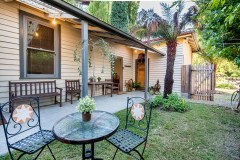 Avalon House - Hotel NSW 1