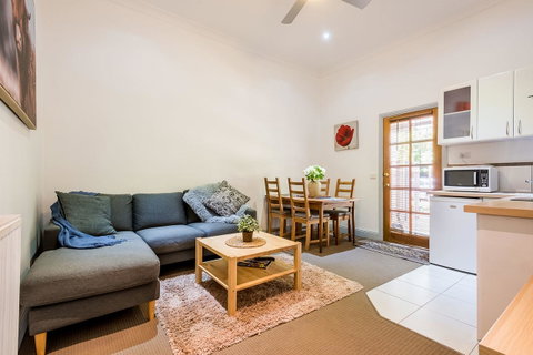 Avalon House - Hotel NSW 18