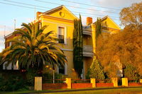 Book Castlemaine Accommodation Vacations Hotel NSW Hotel NSW