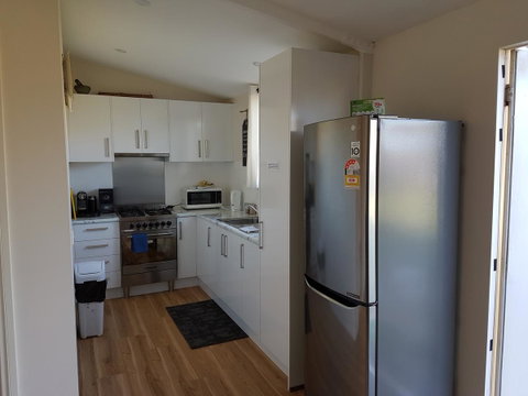 Romsey Homestay - Hotel NSW 3